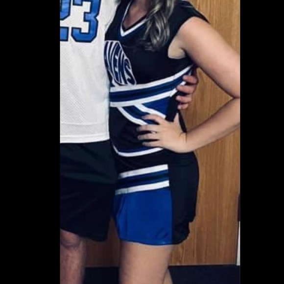 One tree hill uniform - Picture 3 of 3